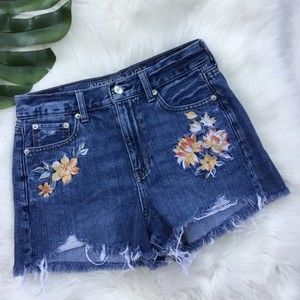 American Eagle Cut Off High Waisted Jean Shorts Floral Embroidery 4